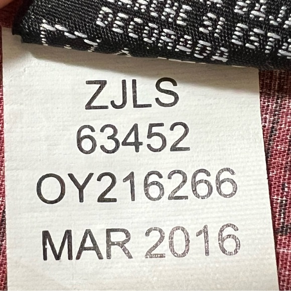 Ocean Current Button Up Red Long Sleeve Collared Geometric - Picture 8 of 11